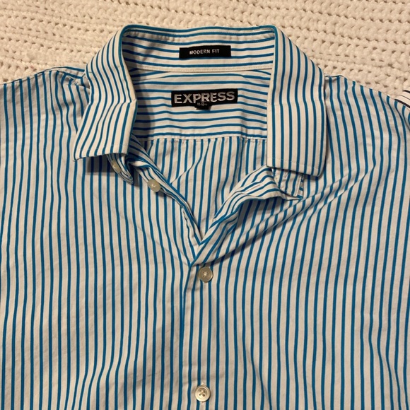 7 long sleeve dress shirts- Medium size - Picture 5 of 8